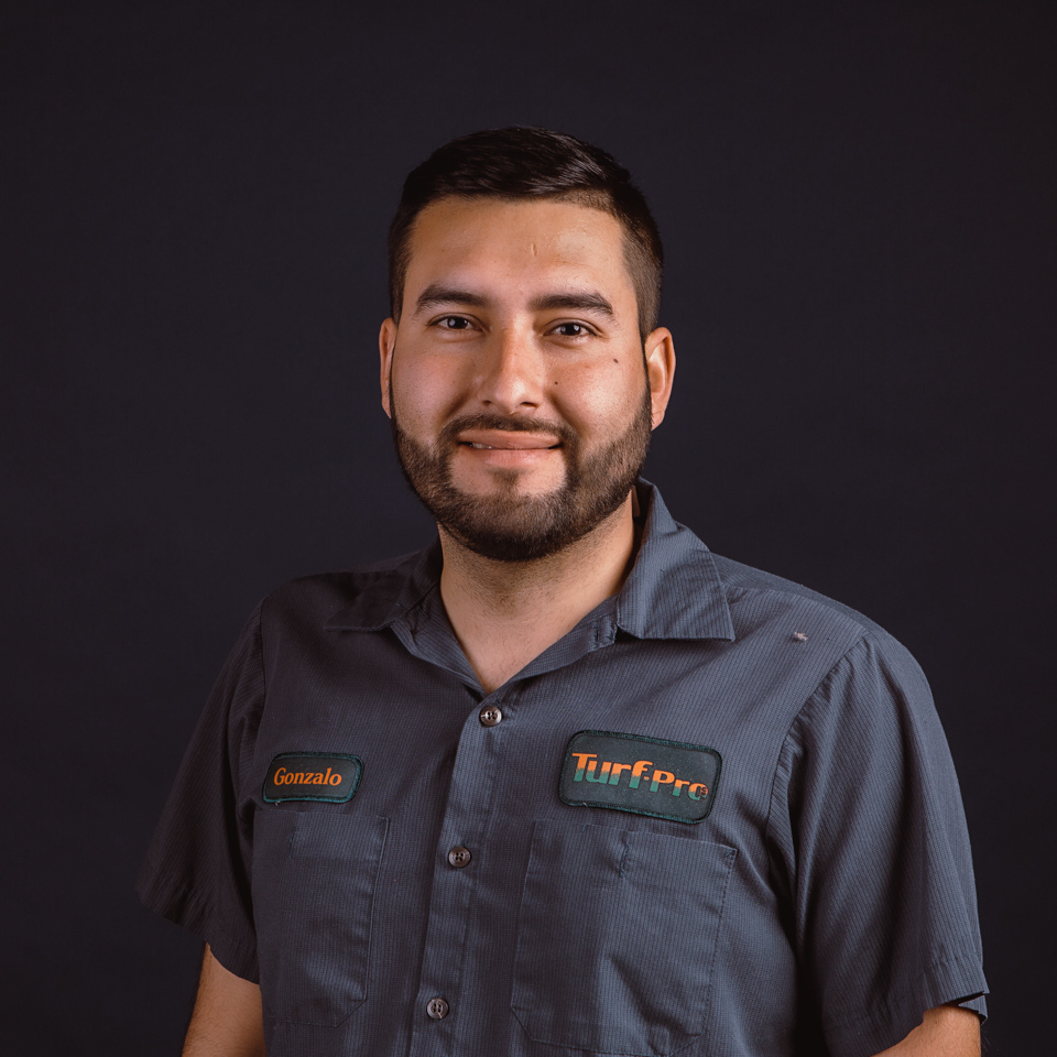 Gonzalo Hernandez, Turf Technician, Turf & Pest Pro USA
